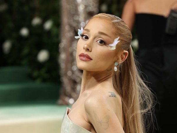 Ariana Grande actuará en 'Meet the Parents 4' junto a Ben Stiller y Robert De Niro