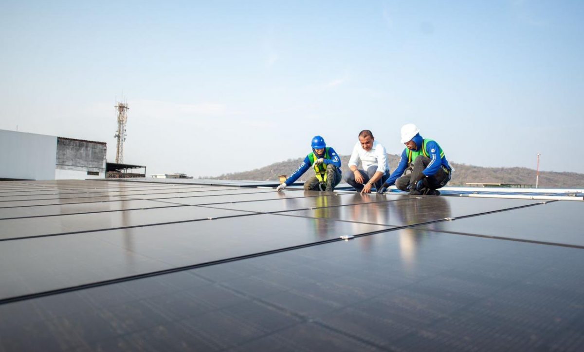 Arrendatarios del Centro Comercial Uno (CC1) de Portoviejo aguardan beneficios del sistema fotovoltaico