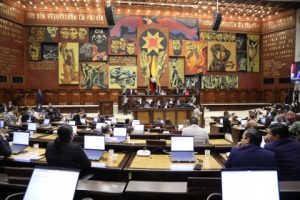 La convocatoria a la sesión de este viernes, la realizó el presidente de la asamblea, Niels Olsen.
