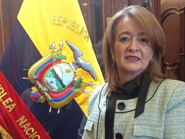 Asamblea Nacional: María del Carmen Carrasco Yépez renuncia como asambleísta y asume la titularidad Mauricio Ordóñez. (X).