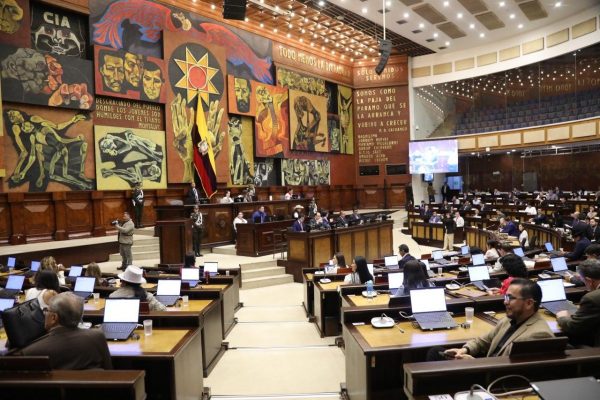 Asamblea Nacional declara duelo institucional por fallecimiento de Eduardo Miño Naranjo