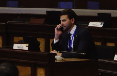 Asamblea Nacional elige a Niels Olsen como presidente para el periodo 2025-2027