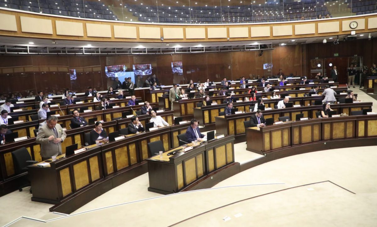 Asamblea Nacional prorroga plazos de comisiones legislativas por transición