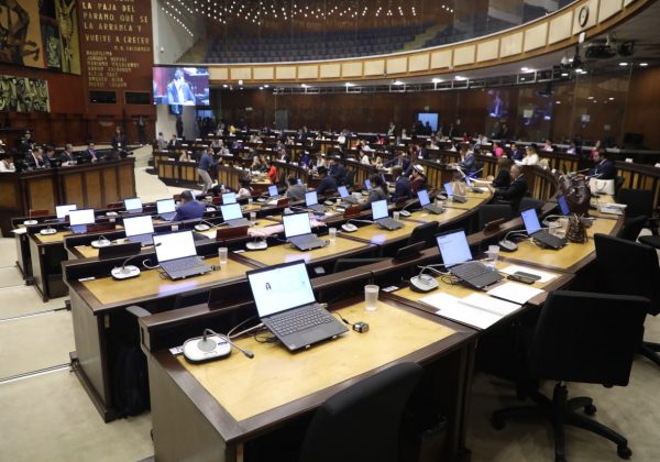 Asamblea Nacional sanciona a 21 legisladores con multas de $158,63 por ausentarse en sesión de junio