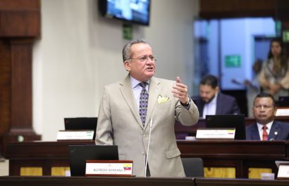 Asambleísta del PSC, Alfredo Serrano, responde a declaraciones de José De La Gasca