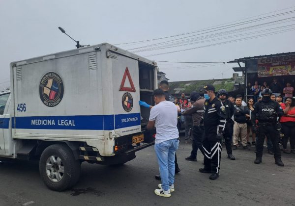 Asesinan a cuidador de vehículos frente al Mercado de Mariscos en Santo Domingo