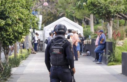 Asesinan al alcalde de Tacámbaro y a su escolta en el centro de México