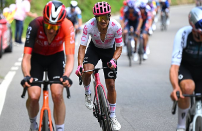 Asgreen triunfa y Carapaz asciende al cuarto puesto en la General del Giro de Italia