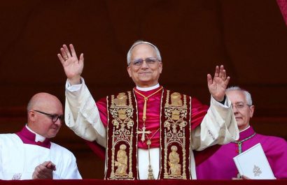 Así es el retrato y el escudo oficial del papa León XIV: un mensaje de sobriedad y conexión con la Orden de San Agustín