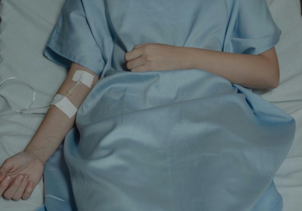 Así funcionan las derivaciones médicas internacionales del IESS para casos de alta complejidad. (Pexels)