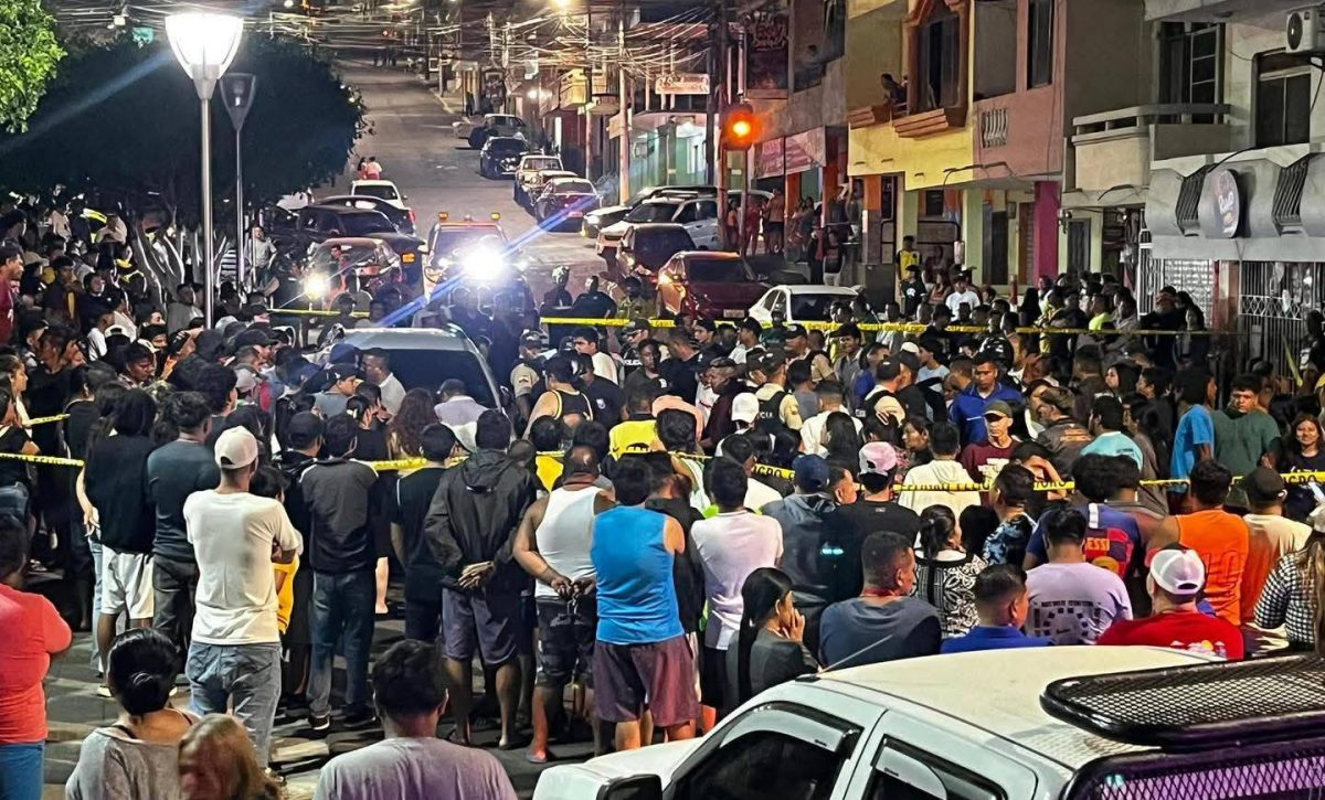 Ataque armado contra agente de Policía Judicial deja un muerto en plaza cívica de Montecristi