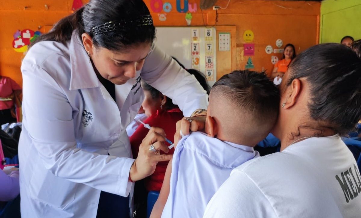 ¡Atención, Portoviejo! En estos lugares aplican las vacunas contra la fiebre amarilla y tosferina
