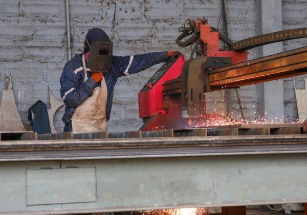¡Atención impuntuales! Esto dice el Código de Trabajo sobre multas por atrasos y faltas injustificadas. (Ministerio de Producción).