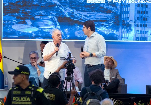 Atentado a Miguel Uribe Turbay Fiscalía apunta a motivos políticos, Petro lo cuestiona