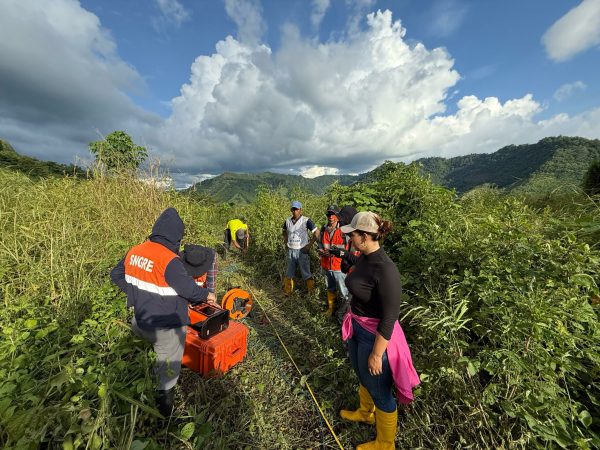 Aumentan a 50 las familias en riesgo por deslaves en la comunidad Las Guaijas