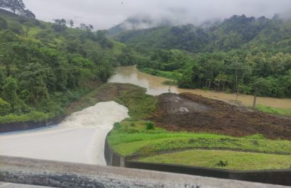 Aumento del caudal del río Grande provoca inundaciones en la parroquia Ayacucho