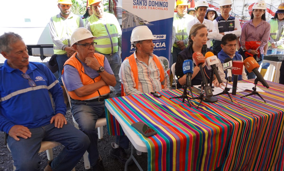 Autoridades anunciaron que los trabajos de estabilización en el km 83 requieren el cierre de la vía Alóag-Santo Domingo durante una semana, por seguridad de los conductores.
