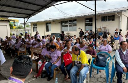 Autoridades y habitantes asistieron al subcentro Santa Martha, uno de los primeros en ser intervenido como parte del plan de repotenciación de subcentros de salud.