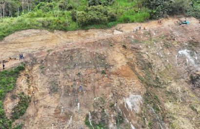 Avanza obra de contención en el km 83 para reforzar la seguridad vial en Santo Domingo
