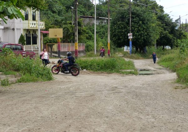 Avenida de El Café en Jipijapa Moradores esperan inicio de obras prometidas
