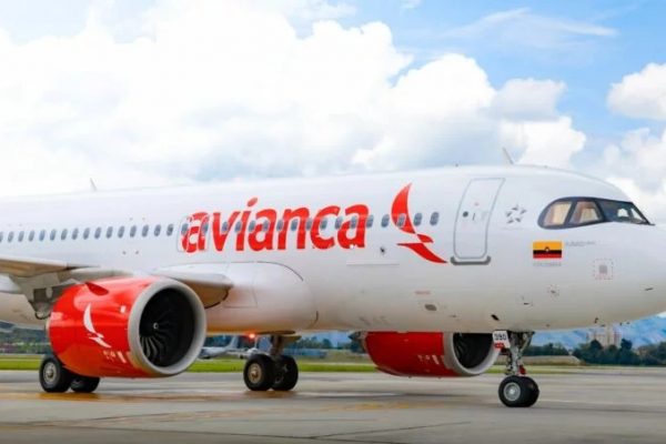 Avianca mantendrá sus operaciones en el aeropuerto de Manta pero solo en un horario