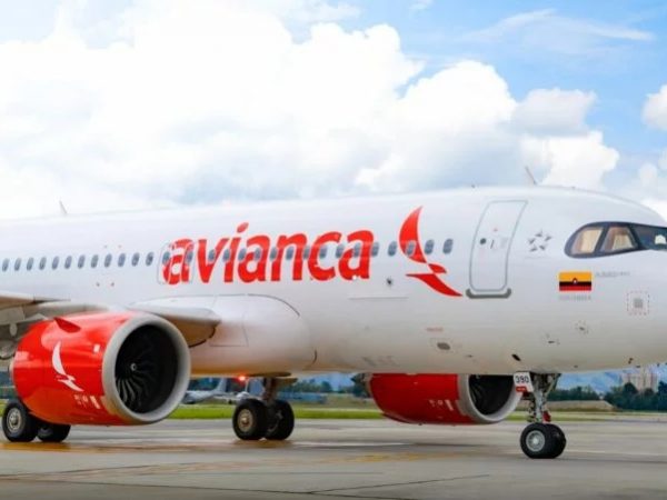 Avianca mantendrá sus operaciones en el aeropuerto de Manta pero solo en un horario