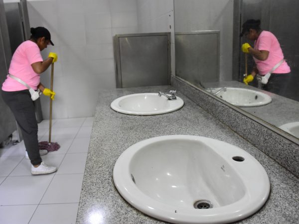 Portoparques implementa cobro en baños en La Rotonda y Las Vegas para combatir inseguridad y daños