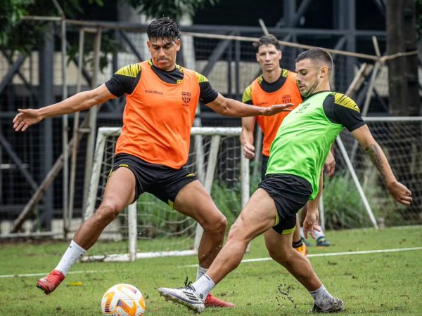 Jugadores de Barcelona en un entrenamiento.