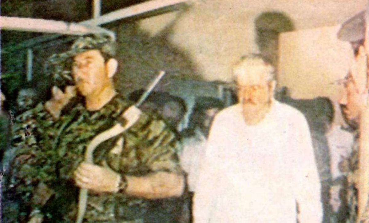 El 16 de enero de 1987, unidades pertenecientes a las fuerzas de seguridad de la Base Aérea Taura secuestraron al presidente León Febres Cordero. (Foto Ecuavisa).