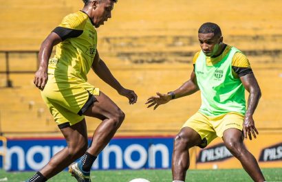 Jugadores de Barcelona SC en un entrenamiento