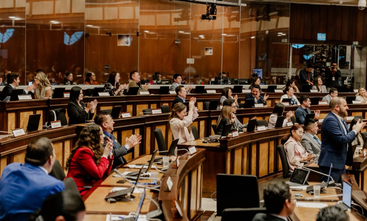 Bancada de ADN implementa Código de Ética tras controversia por contrataciones