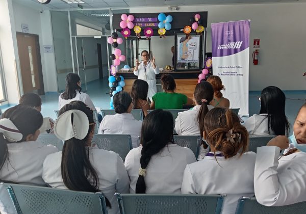 Las madres lactantes pueden donar leche en banco del hospital Napoleón Dávila.
