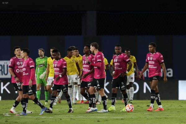 Barcelona SC denuncia a Matías Fernández por declaraciones contra árbitro en LigaPro