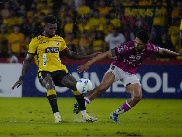 Barcelona SC derrota 1-0 a Independiente del Valle en debut de Conmebol Libertadores 2025