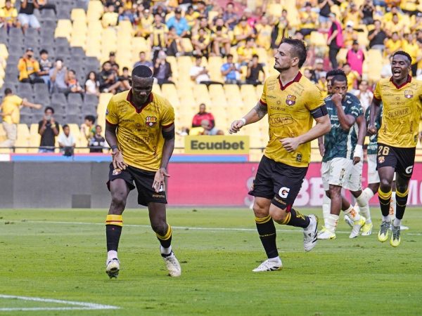 Barcelona SC derrotó 2-0 a Orense en el estadio Monumental Banco Pichincha, en un partido correspondiente a la fecha 23 de la Liga Ecuabet.