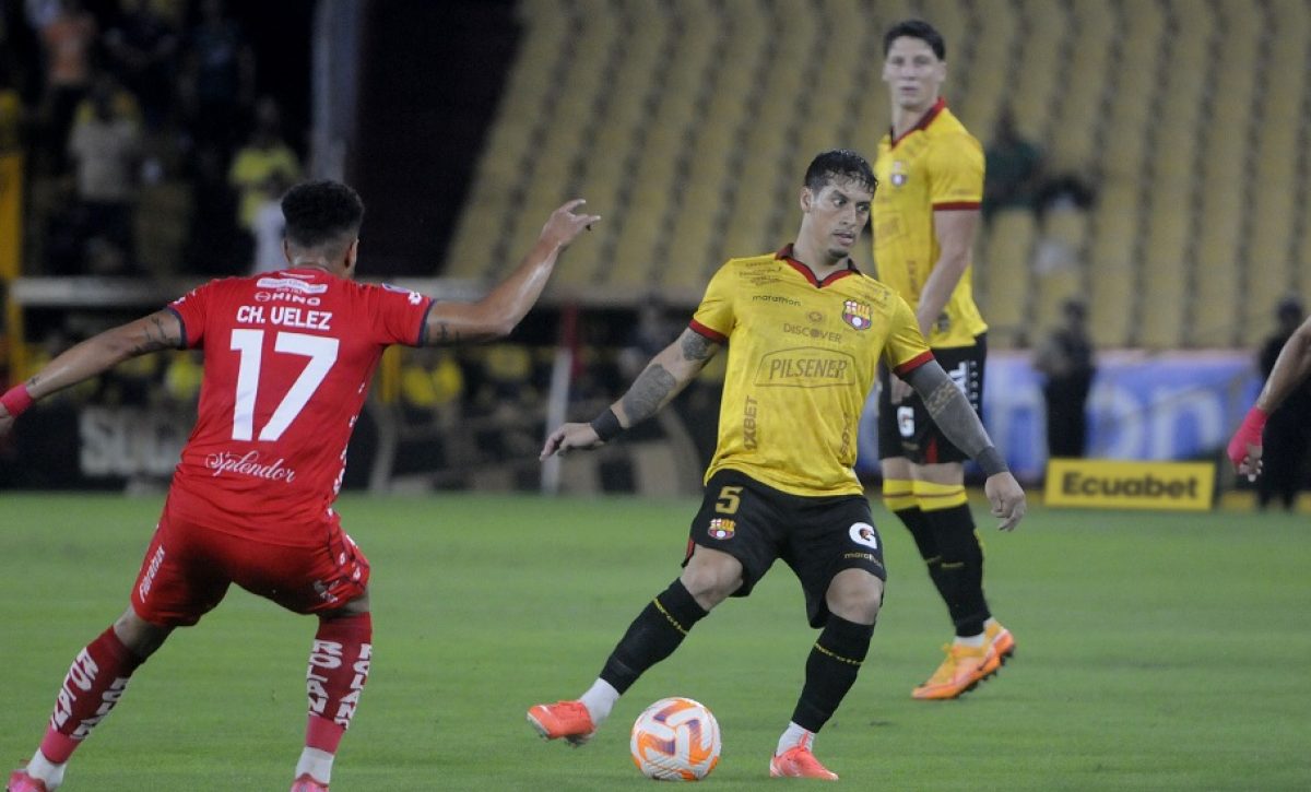 Barcelona SC enfrenta a El Nacional en el estadio Monumental Banco Pichincha, en un partido correspondiente a la novena fecha