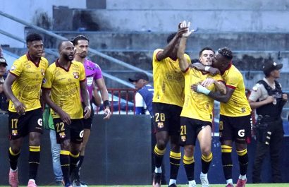 Barcelona SC goleó 0-4 a Emelec en la edición 237 del Clásico del Astillero, disputada este domingo en el estadio George Capwell.