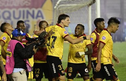 Barcelona SC vence a Delfín en Manta y sube al segundo lugar de la tabla