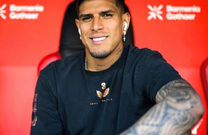 Bayer Leverkusen descarta salida inmediata de Hincapié y fija su precio en 70 millones
