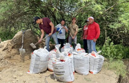 Beneficiarios de Ecuatorianos en Acción reclaman pagos pendientes al MIES