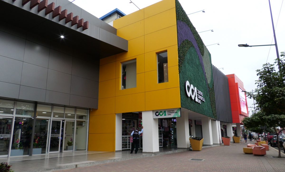 Bingo, descuentos y baile Así celebra el CC1 sus dos años en Portoviejo