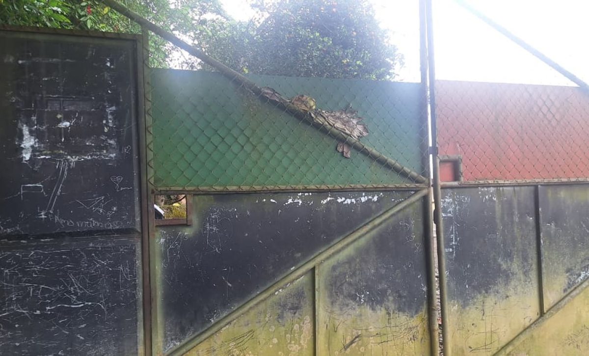 Bloque de Seguridad interviene tras actos de vandalismo que causan temor en institución educativa en Santo Domingo 2