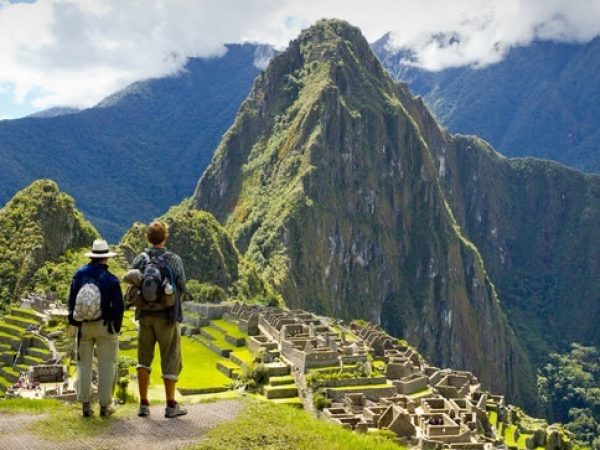 Bloqueos en la vía férrea a Machu Picchu obligan a evacuar a visitantes hacia Cusco. Foto/ Europa Press.