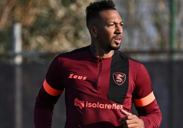 Jerome Boateng se retira del fútbol tras conquistar mundial con Alemania.