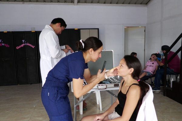 Brigada médica beneficia a 300 personas en San Jorge, Portoviejo