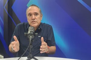 Bruno Poggi Falta presión de los autoridades locales para la concesión del aeropuerto de Manta