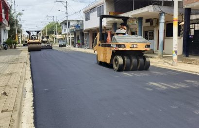 En total, serán 40 kilómetros de calles serán asfaltadas en Chone.