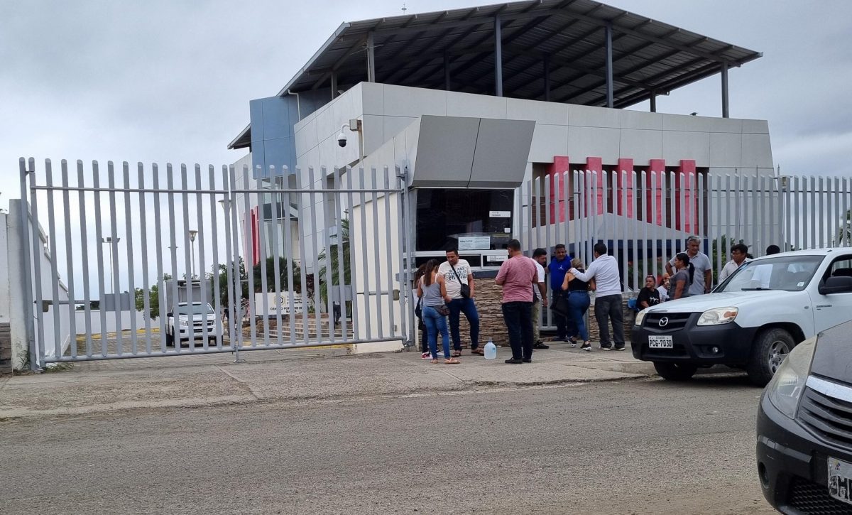 Tres muertos y tres heridos en solo un día en el distrito policial Manta.