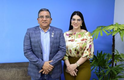 Sara Safadi, presidenta del club, junto a Robert Zambrano, socio del club.