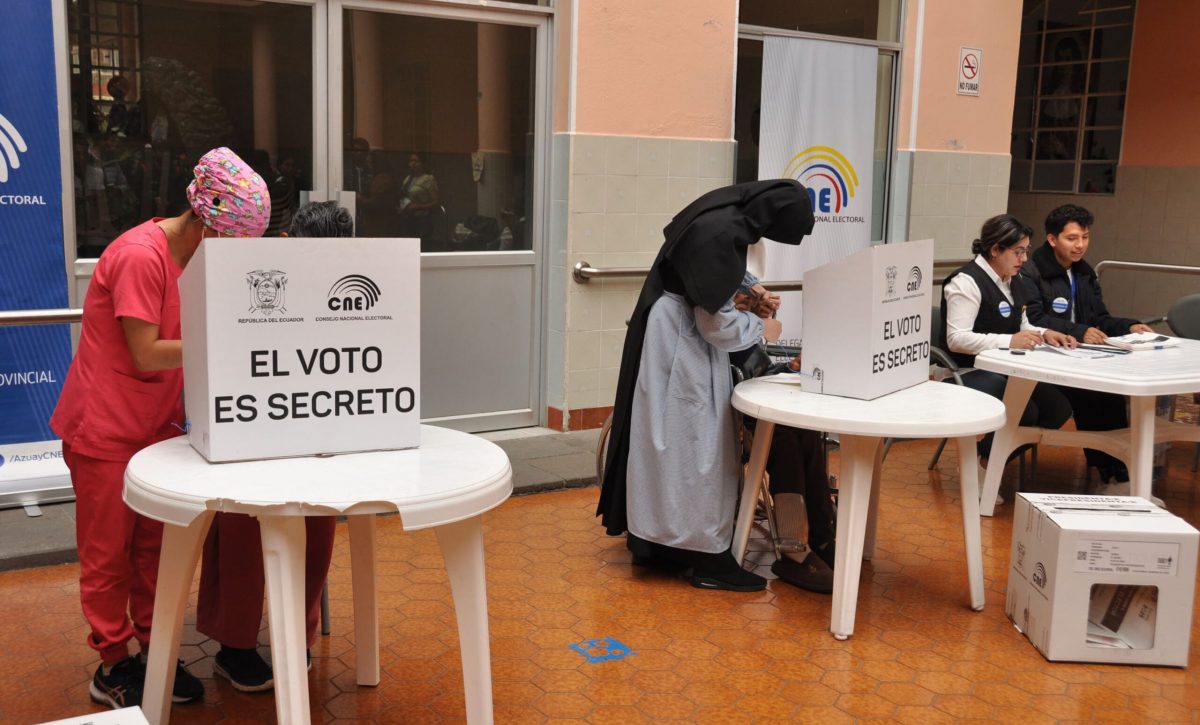 CNE define este miércoles a responsables de juntas para consulta y referendo